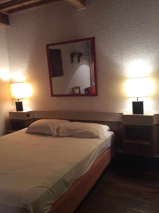 Bed and Breakfast Aux Prisons De Montagny Montagny  Esterno foto