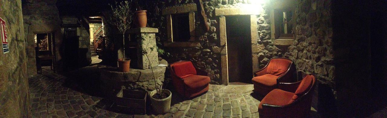 Bed and Breakfast Aux Prisons De Montagny Montagny  Esterno foto